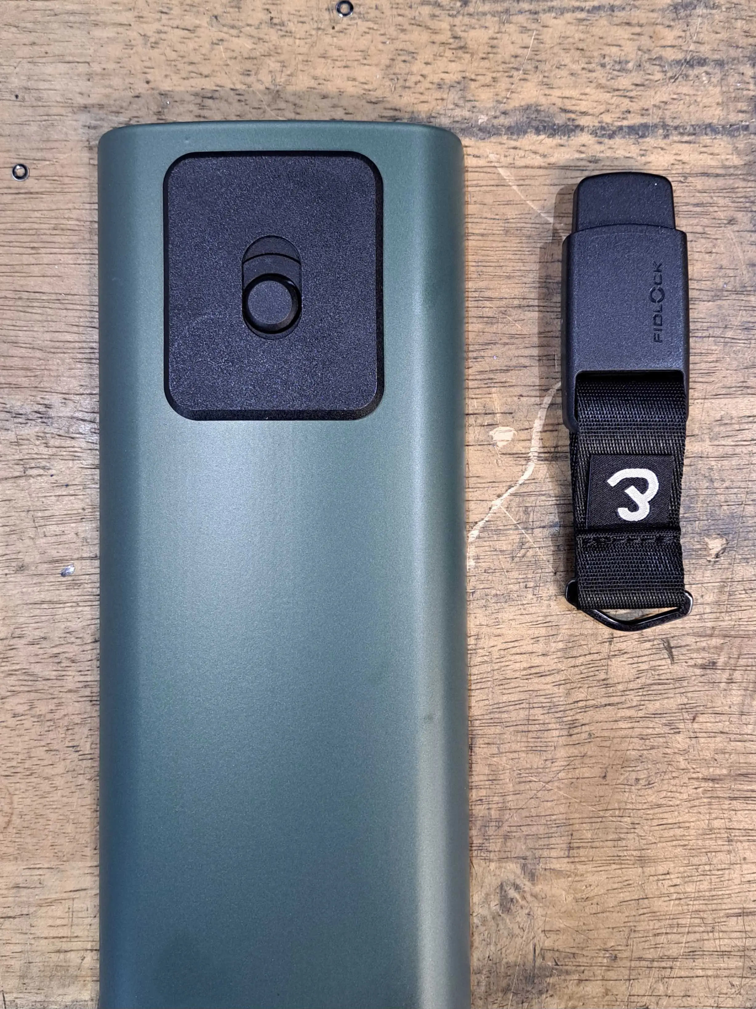 R&M Fidlock Akkucover Schlüssel