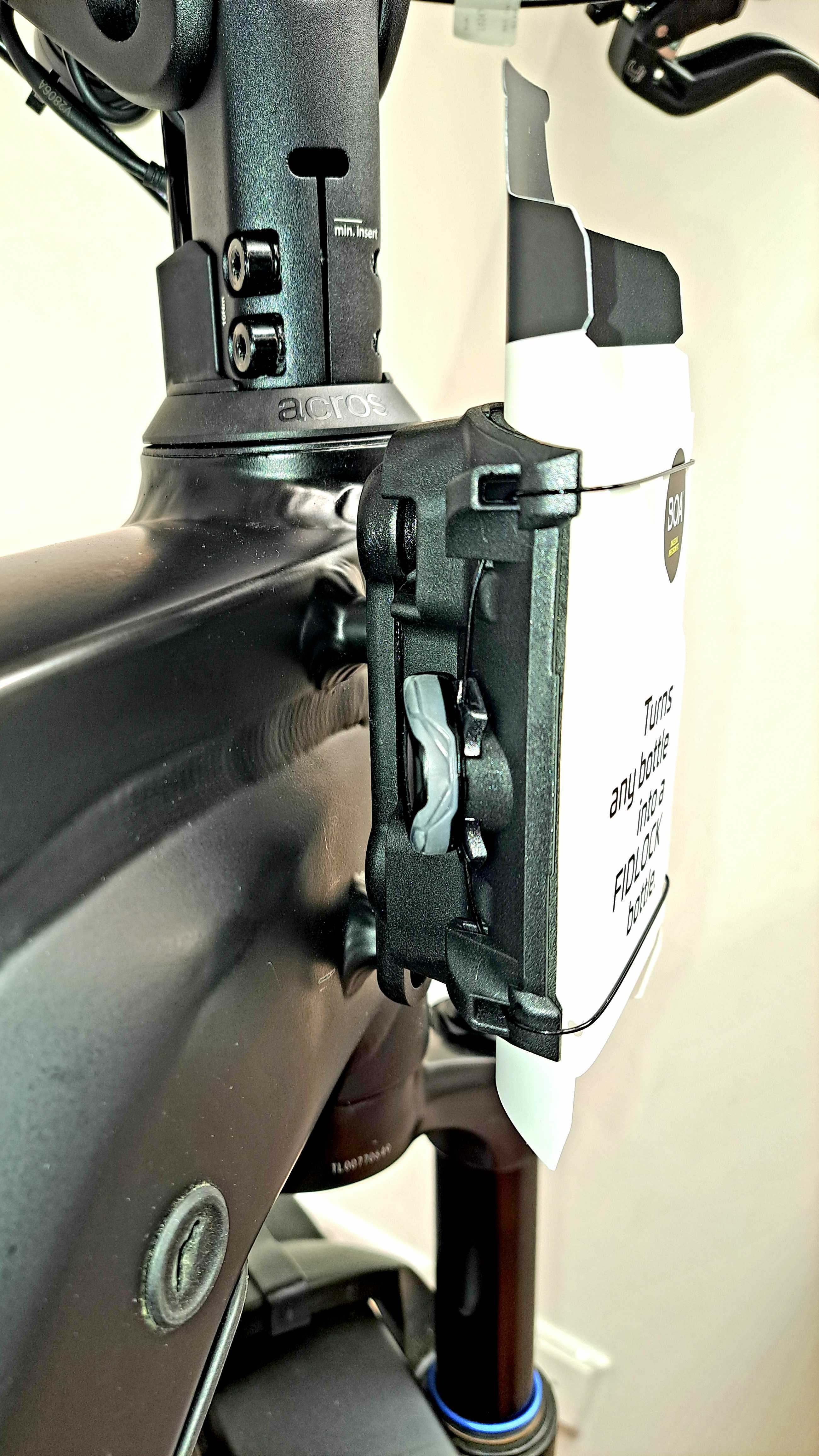 Fidlock TWIST uni connector + bike base