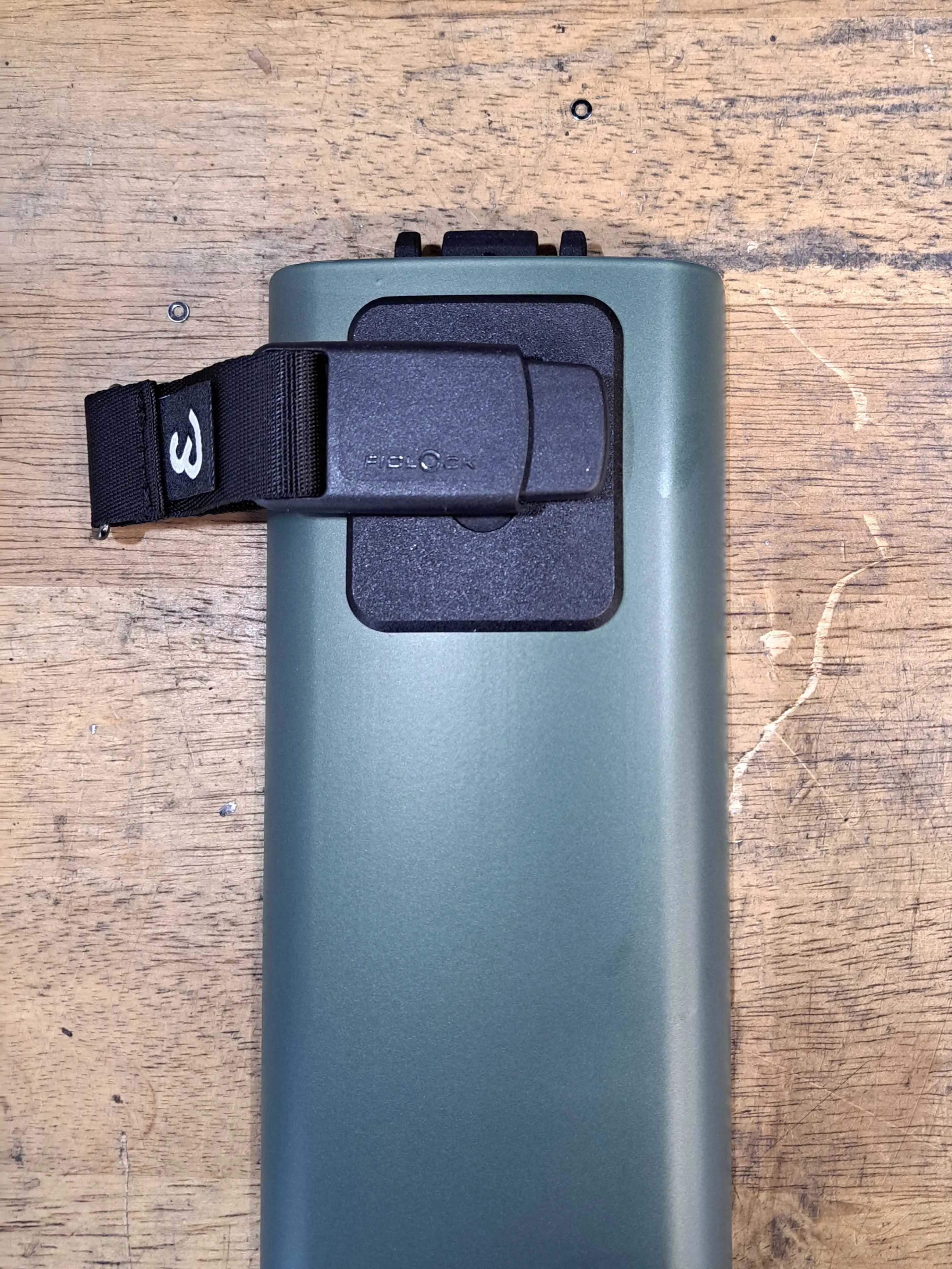 R&M Fidlock Akkucover Schlüssel